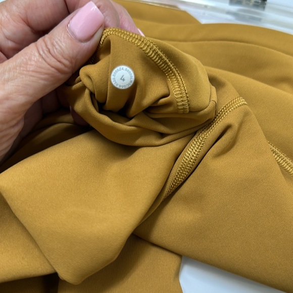 LIKE NEW! Lululemon Swift Speed High-Rise Tight 28" - Picture 16 of 16